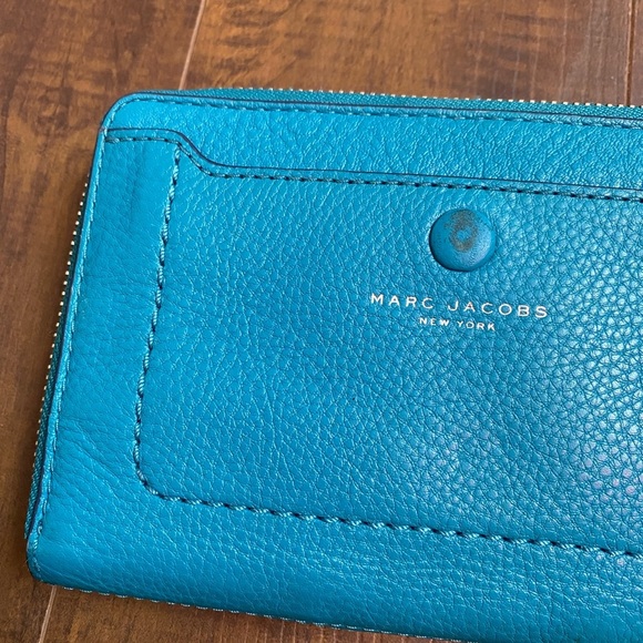 Marc Jacobs leather wristlet - Picture 3 of 12